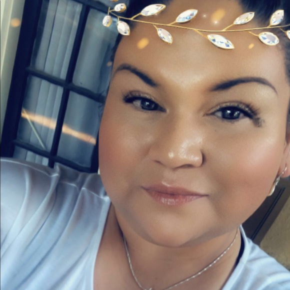 Meet your Posher, Micaela - Picture 1 of 1